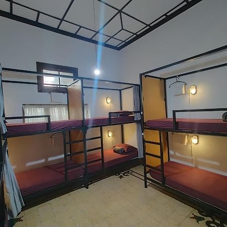 Semeru Hostel Malang (Adults Only) Εξωτερικό φωτογραφία