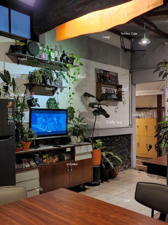 Semeru Hostel Malang (Adults Only) Εξωτερικό φωτογραφία